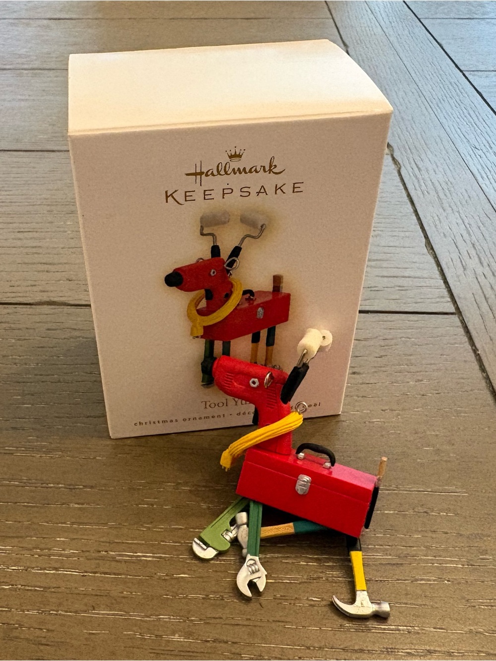 2009 Hallmark Tool Yule- Dog Toolbox Ornament